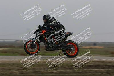 media/Nov-30-2025-TrackDaz (Sun) [[d8b22663df]]/A Group/Session 4 (Wheelie Bump)/